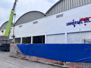 一站式服务的工厂： 巴拿马的 UNIVERSAL